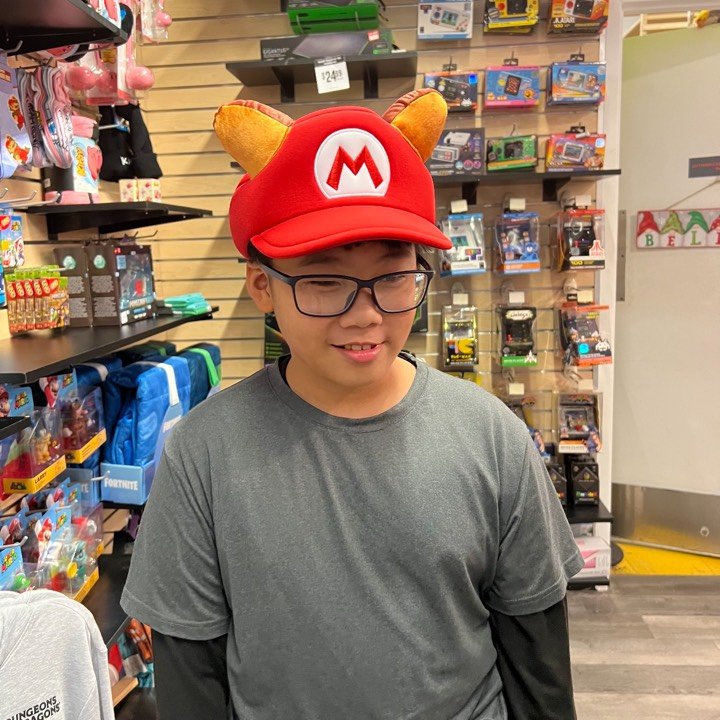 f56ucs76083's profile picture. Appels urgents uniquement