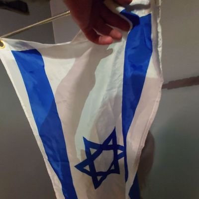 Isreal soldier, Deputy commander of drone unit, psychology Student 🇮🇱
חייל של עקרונות, לא של שתיקה. עומד איתן היכן שחירות מאוימת, נחוש היכן שהצדק נבחן. הכוח
