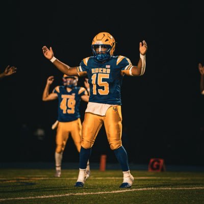 @football_riders 2027 RB/LB 5’8 195lbs Gpa:4.0 Email:jaxontimmons@gmail.com Insta:302jax Phone:302-670-5250 Coach Phone: (302) 222-2732
