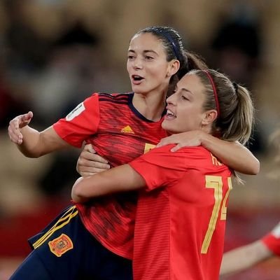 La Reina 🦁 || El Capitana 👑 || FC Barcelona 💙❤️ || Spain 🇪🇸 || 18+ RP || Football RP || Just a parody || Engaged with @Bonmagic14 🩷💍