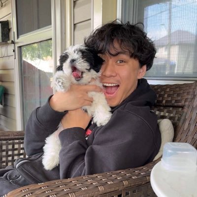 SungJunJeon33's profile picture. †