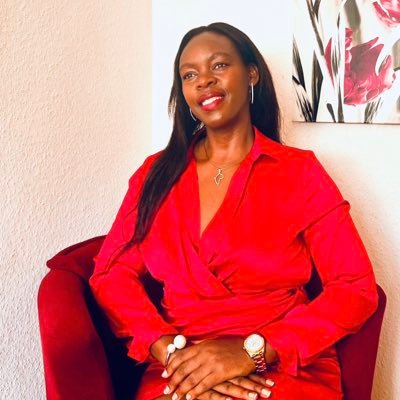 I help Companies & professionals build empowered lives. Workplace Coach & Supervisor | Relocation & Integration | Life & Relationship Coach.š š©šŖ