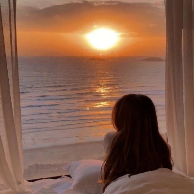 QwShafaf's profile picture. Not just a pretty face, also a boss babe 👑