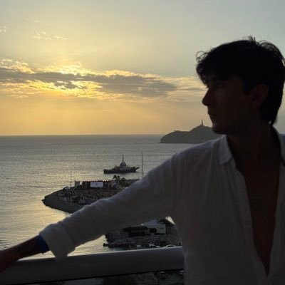 jmsolisp's profile picture. hipocondríaco y con maestría en hablar mierda