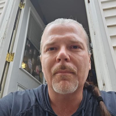 I work for Dave Johnson the winner of $298.3 million from powerball lottery. I am giving out $100,000 to my followers • https://t.co/ithKmG0chJ