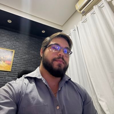 Cursando a academia da procrastinação e a pós-graduação da ansiedade.