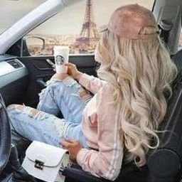 Ybalou735235's profile picture. 
