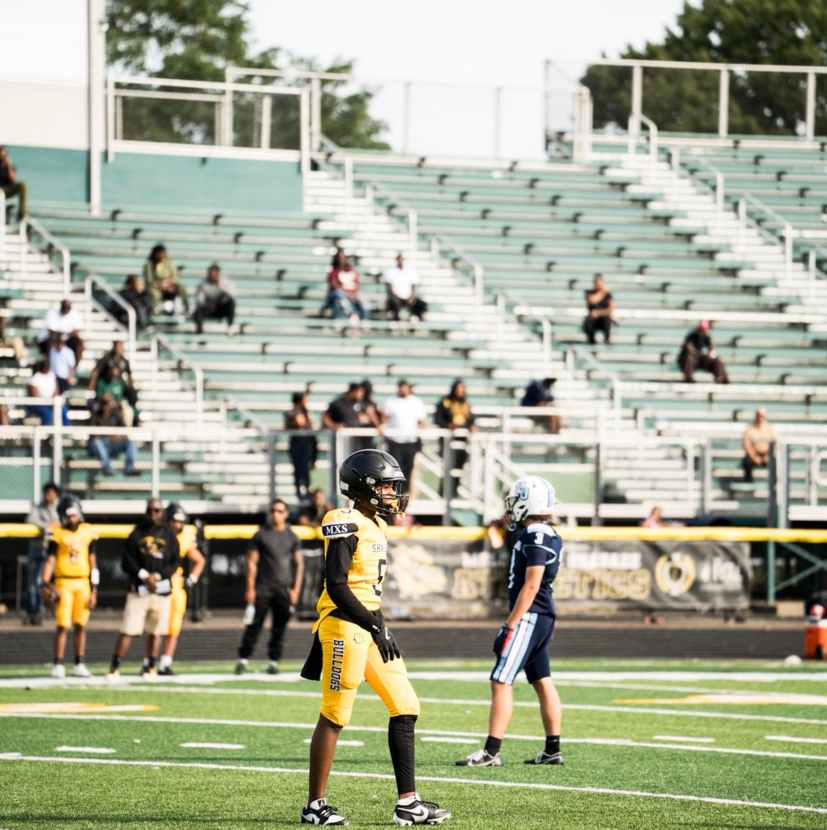 Malcom x Shabazz high school |class of 2029| 5’8 143| ATH| #2| Leader | ig @ 2k.showw_