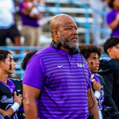 Edge Coach @WacoUfootball D-LineWhisperer @RecruitTheU NCState & Heathwood Hall Alum