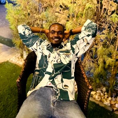 RaeHamix's profile picture. BLACK🖤🖤