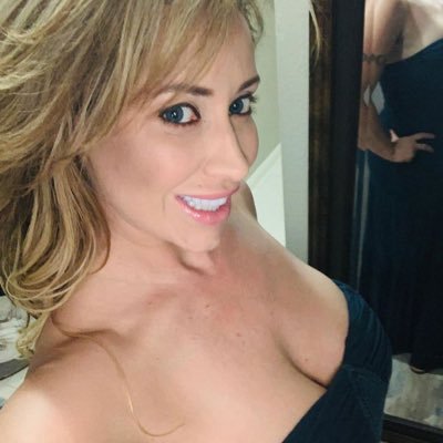 JanetSw3775670's profile picture. I'm a straight and easy going person with a kind and gentle heart Full of love..