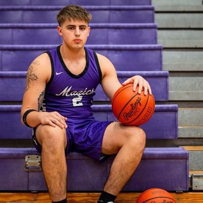 Joey_Ondo02's profile picture. Joey Ondo #2 6'1  190lbs | c/o 2026🟣⚪️| 🏀PG | 3.5GPA | ACT-22 | Barberton MAGICS | Ohio | cell 330-620-1566 | Made 57 3's 40% Junior year.