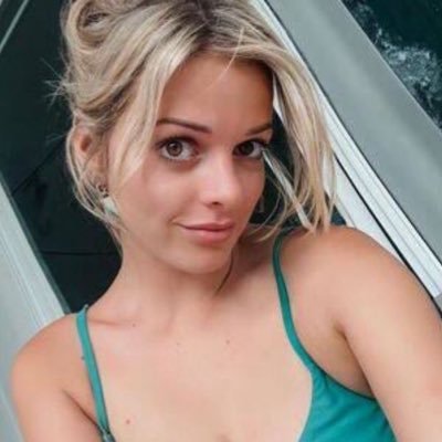 Bri1315460's profile picture. 