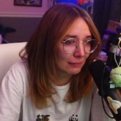 BSc bio 👩🏼🎓 | educator 👩🏼🏫 | @Twitch streamer | 26 | sharks🦈 | pokémon
💌 : toniisaurbusiness@gmail.com
