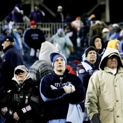 T_Manzana27's profile picture. #TitanUp Section 145 since 1999