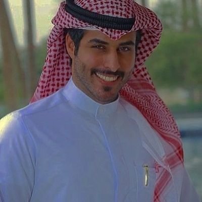 إنّ الكرِيمَ لَتَخفى عَنكَ عُسرَتُهُ
حتَّى تَرَاهُ غَنِـيًّا وهوَ مَجـــهُودُ
#برج_ الجوزاء