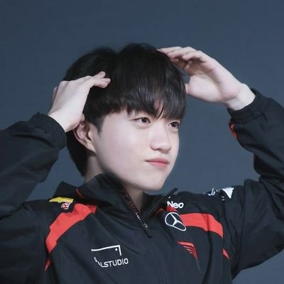 olihcme's profile picture. 既婚、ベッテルファン、猫好き 💍@biblltov
#G2Army