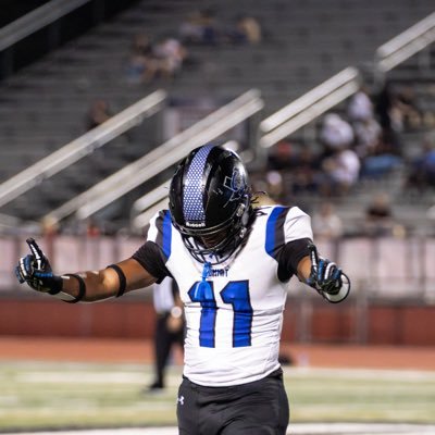 #11 | 6’2 | 220lbs | DE + DT + LB | 26’ | 3.5 GPA | TX | aamirjaheim@gmail.com | NCAA ID# 2412469888 | 817-681-3562 | BENCH:280 | SQUAT: 485 | HANGCLEAN: 315 |
