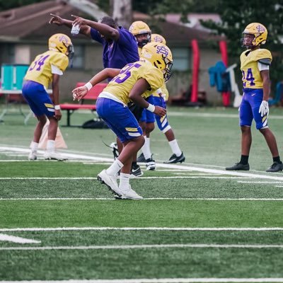 St Aug 29' LA | safety | 5'9 | 130 | 3.5gpa | reach me at : 504-382-6786 | email : lyonsmacyn@gmail.com