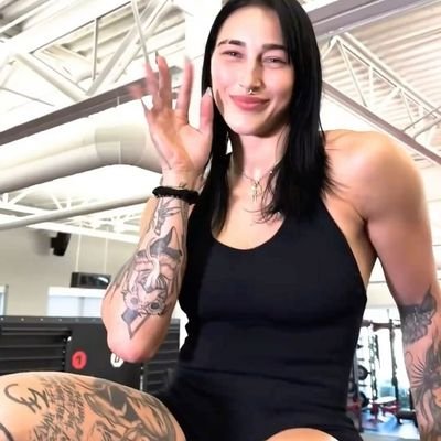 rhearipley2828's profile picture. Mami is always on top