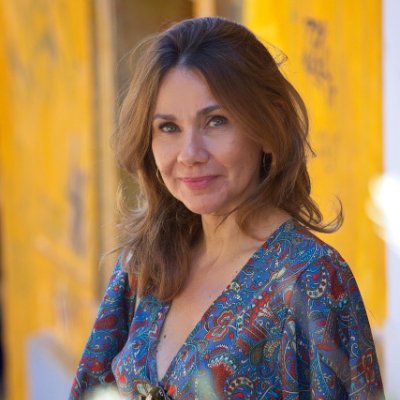 liz_fere's profile picture. Psychanalyste, Docteure/chercheure en sémiolinguistique et psychanalyse au SEPF, à l'Université Paris VIII.