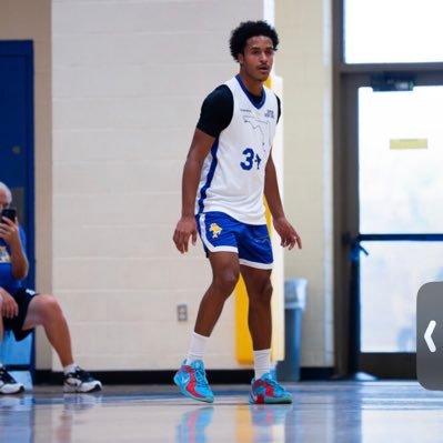 Mnest08's profile picture. ‘27 | 5’11”| @tarponhoops | 4.0 GPA | 📲 941-499-4029