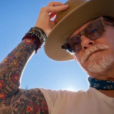 screenwriter / @NetworkISA development slate / award winner / https://t.co/sAXFONTRiG / (Facebook) mywritersroom / tattooed human / canine companion