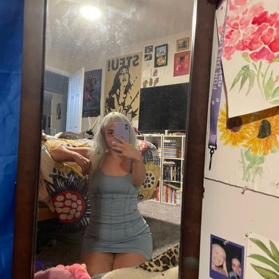 samusiamus's profile picture. haunted. upper echelon angel. emo audiences only (she/her)