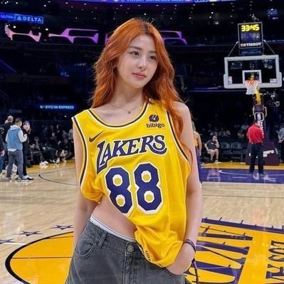 davikiwii's profile picture. huh yunjin absolute soldier