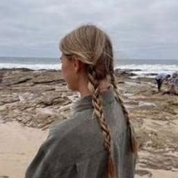Yfwuvu127's profile picture. 