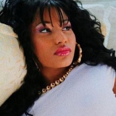 ITgirlMinaj's profile picture. ask lil wayne who the 5 ✨bitch is