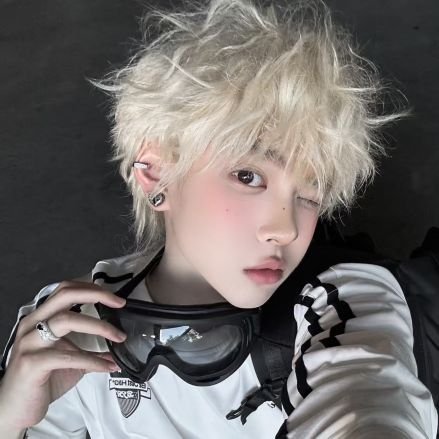 suhikarus's profile picture. ainda está um pouco bagunçado...