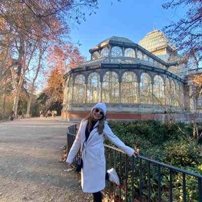 dcanayeli's profile picture. Love/Pray/Travel