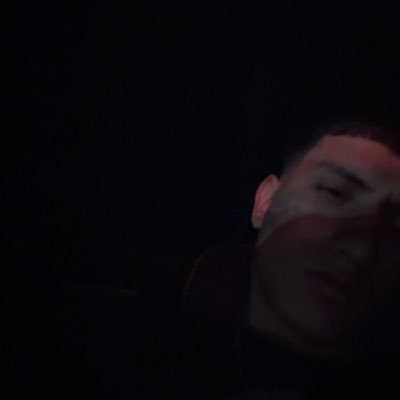 glazzy_elb0wz's profile picture. 