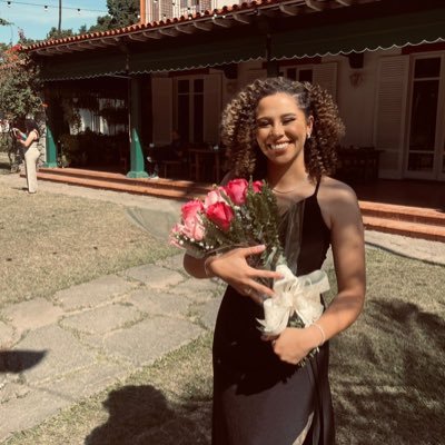 Na maioria das vezes eu to triste mas sou engraçada! Mãe do Arthur 🩵 Pedagogia-Unirio🦉