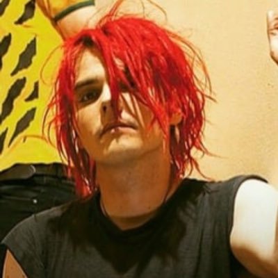 TAPEDECKBL0WS's profile picture. i am not the singer that you wanted but a dancer 🕷️ #mcrtwt #draagtwt #parodytwt #rptwt #killjoytwt