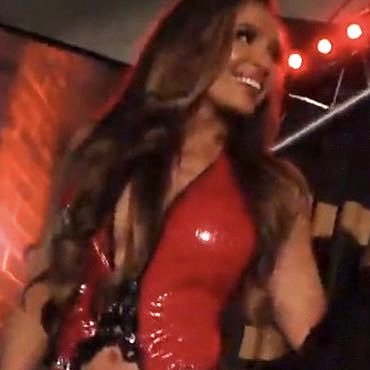@Lady_Scarlett13 commentary. โฏ You know that saying โitโs too good to be trueโ? Unfortunately her beauty is just that, because underneath lies a twisted mind.