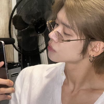 ⠀⠀𝘎𝘰 𝘩𝘪𝘵 𝘵𝘩𝘢𝘵 껌 질겅! 투모로우바이투게더 https://t.co/dPJKTcUKPu 최연준, 1999년.ㅤ ㅤ ㅤ ㅤㅤ ㅤ ㅤㅤ ㅤ ㅤㅤ ㅤ ㅤㅤ ㅤ ㅤㅤ ㅤ ㅤ