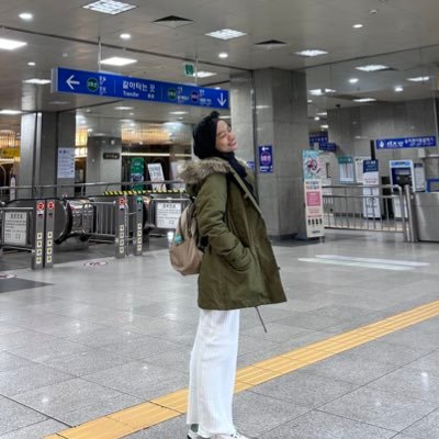 eulachichi's profile picture. twenyyyysomthinc ;P
my personal space sometimes aagz aisyah n colie | talkin to myself