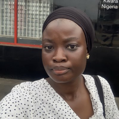 _Hameey's profile picture. Documenting my journey to becoming a data analyst | Sharing tips, wins & lessons✨