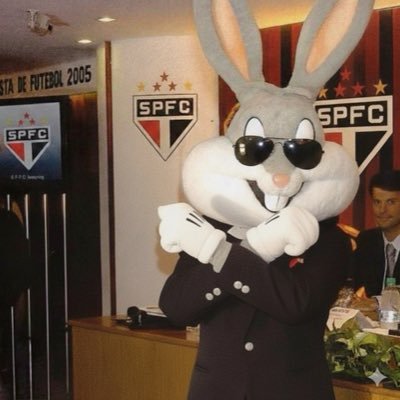 Perfil dedicado a expor a maldição que acontece na Barra funda.