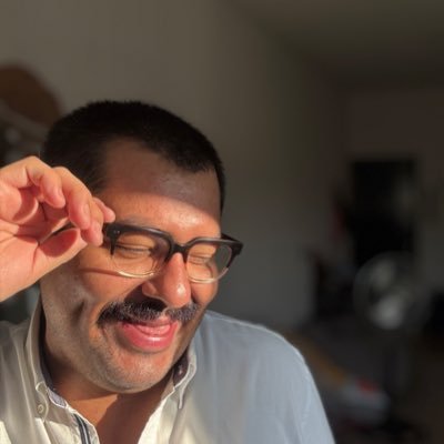 danilo_racon's profile picture. Aquí desahogo mis pensamientos.                      Y escribo eso que no suelo decir en persona. 🙅🏻‍♂️ 🏳️‍🌈👨🏻‍🏫              📍Trota🌍