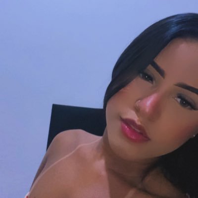 geminiana 🤍 carrego a glória e a dor de viver do meu jeito. ✍🏼.