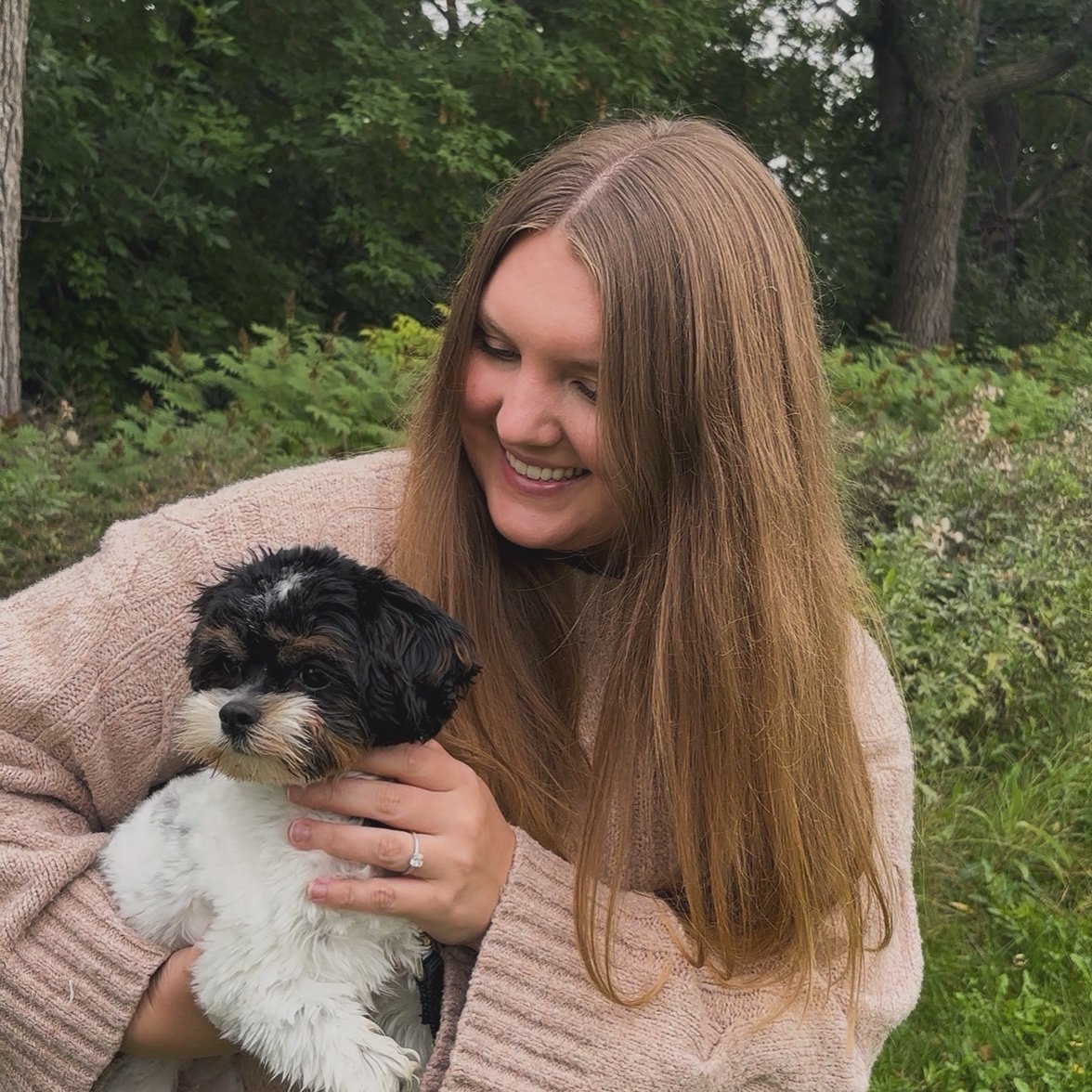 Llaurens_day's profile picture. UGC Creator, 25 years old, proudly Canadian, bride to be and dog mom!