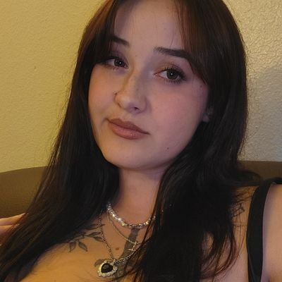 big boob brat •
wayyy above you😊🔞
findom | check out my links before you message