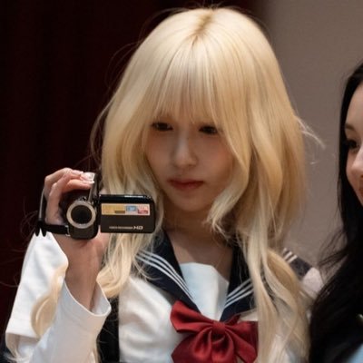 ao3mina's profile picture. #미나 slow collector 🐧