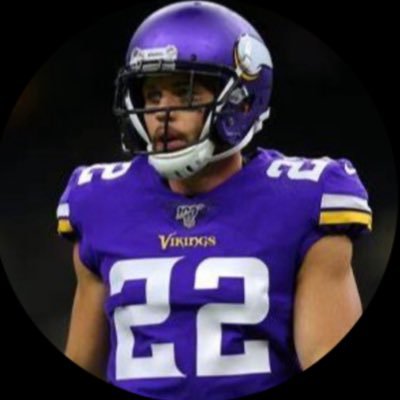 I love America 🇺🇸 Minnesota Vikings fan/hater #SKOL