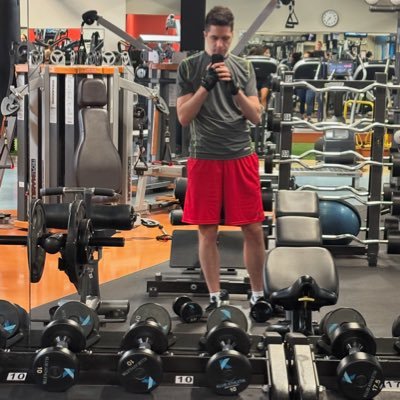 Social Media Manager for the Montreal International film festival. Studying to be a Personal Trainer.