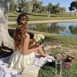 Tlooxud482's profile picture. 