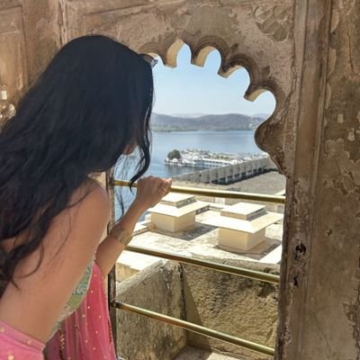 sanatani_girl56's profile picture. Jai shree radha rani 🙏

#SiddharthShukla🤗
#ElvishYadav  🚩